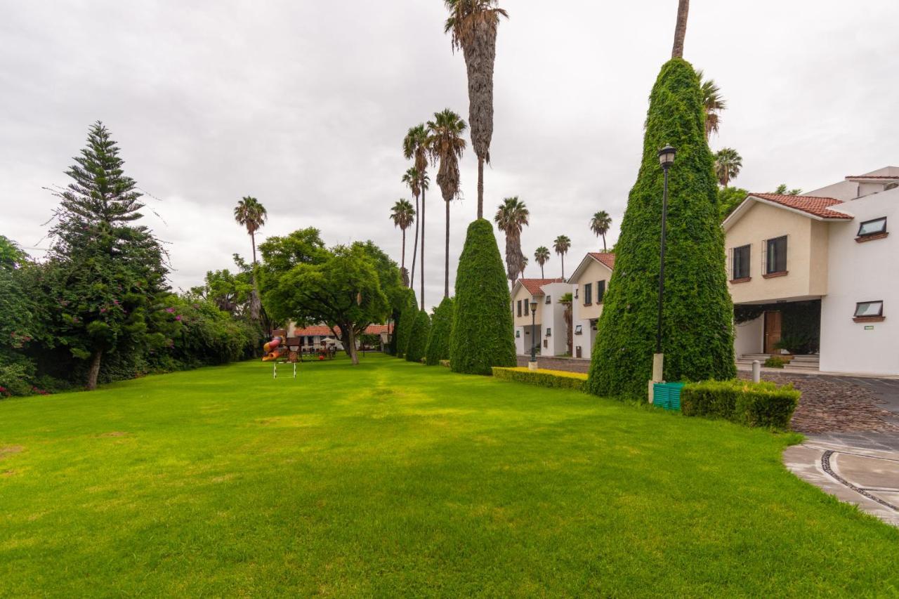 Hotel Flamingo Inn Queretaro Exterior photo