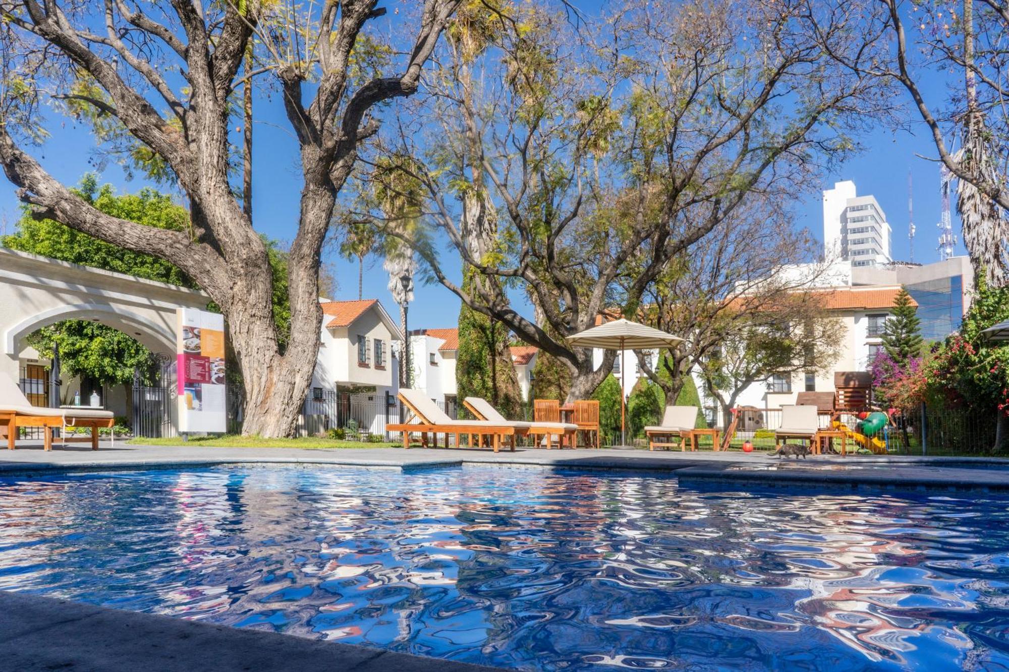 Hotel Flamingo Inn Queretaro Exterior photo